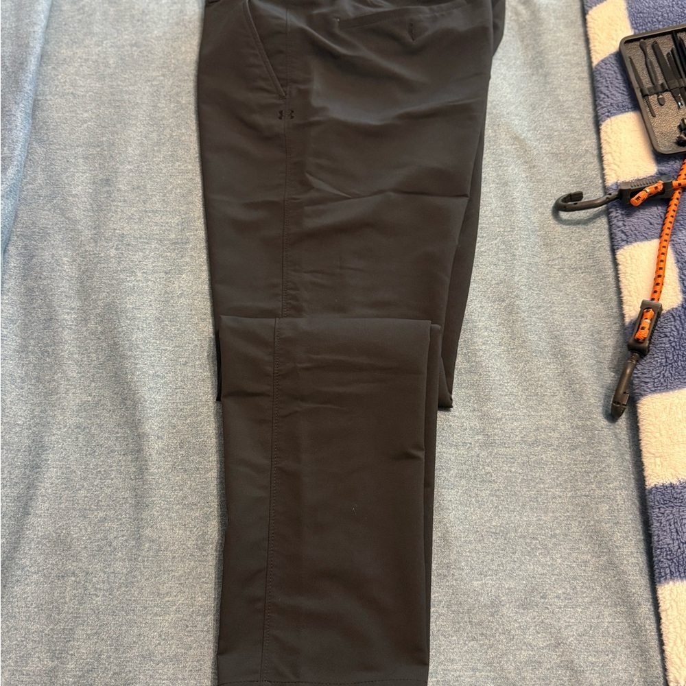 Under Armour Men's Black Tapered Tech Golf Pant 32/30
